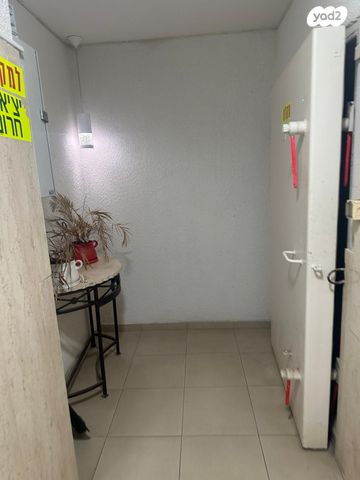 דירה, בן גוריון, פועלים א, כפר סבא