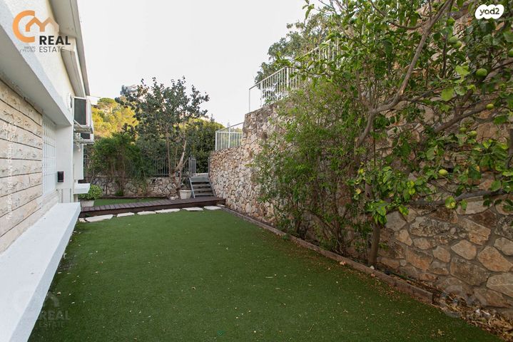 דירת גן, מרק שאגאל, רמת אשכול, חיפה