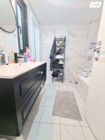 דירה, פתח תקווה 45, רמת אפרים, נתניה