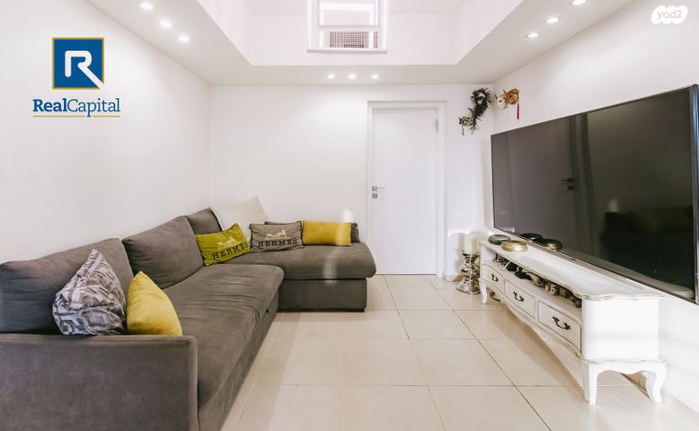 דירה, 2008, רעננה