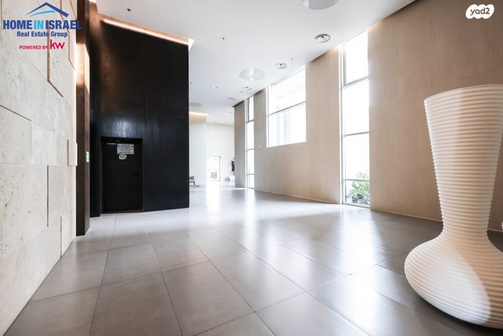 דופלקס, נתן יונתן, עיר ימים, נתניה