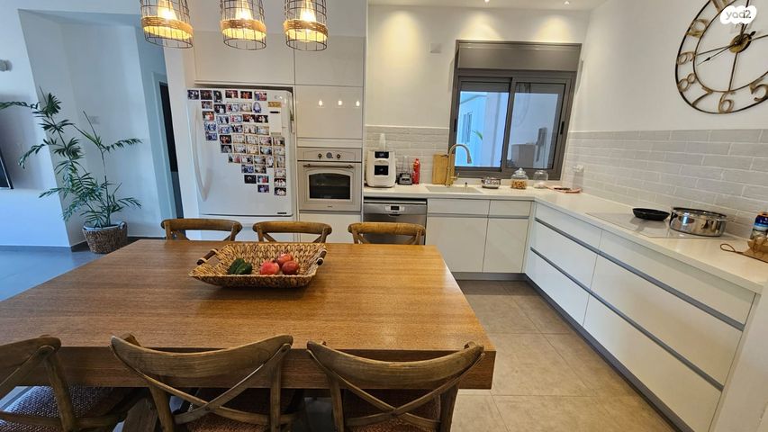 דירת גן, שלונסקי, 2003, רעננה