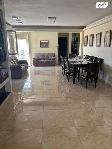 הרב רפאל קצנלבוגן 