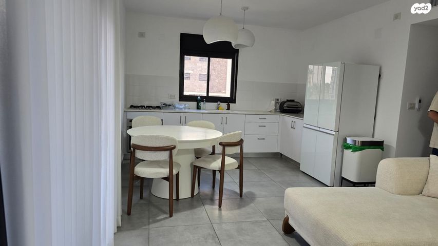 דירה, שדרות מנחם בגין, חדרה