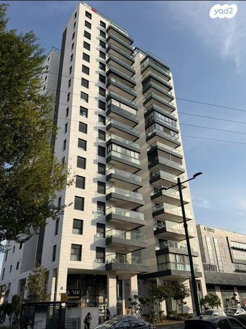 פתח תקווה 45