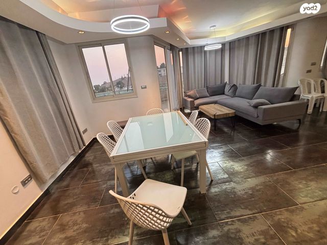 גג/ פנטהאוז, טופז, צופית תחתית, אילת