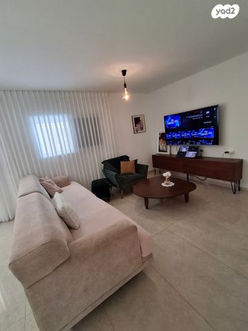 דירת גן, משעול דקר 4, צה"ל, קרית גת