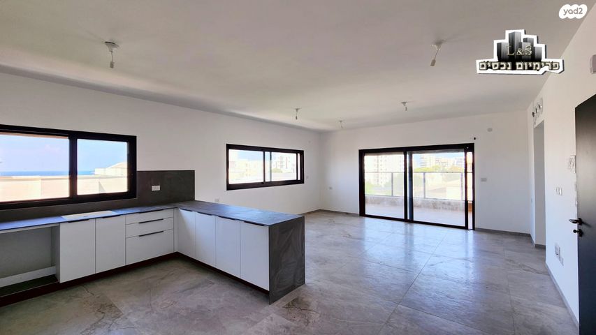 דירה, דוד רמז, עיר, מרכז העיר, נהריה