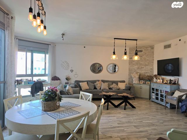 דירה, טווס, רמות מנחם, הוד השרון