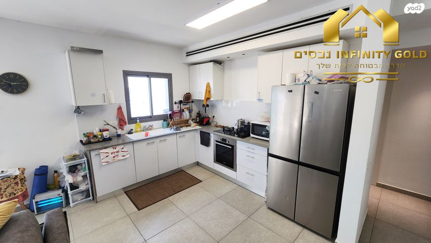 דירה, סביון, הפרחים, חריש