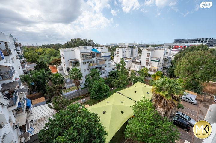 דירה, המסילה, פרדס חנה כרכור