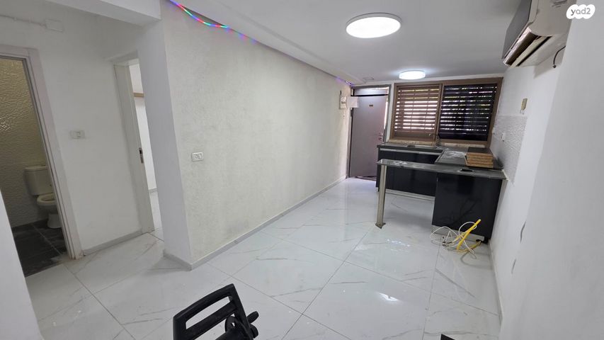 דירה, ששת הימים, הראשונים, שלומי