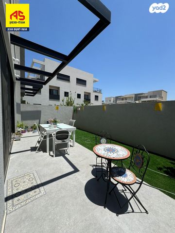 בית פרטי/ קוטג', יער בית קשת, שכונה 11, תל מונד