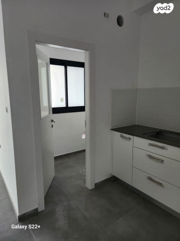 דירה, דרום מזרח, בת ים