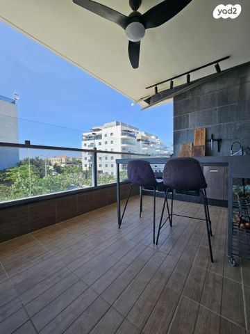 דירה, לאה גולדברג 4, גדרה מזרח, גדרה