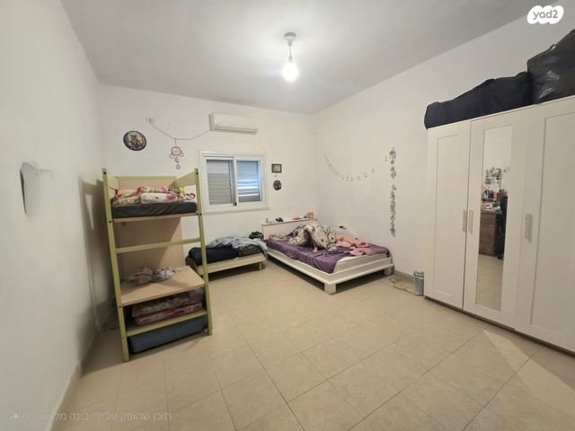 דו משפחתי, הרימונים, בית אליעזר, חדרה