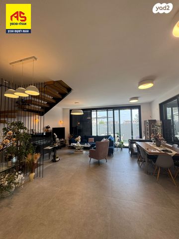 בית פרטי/ קוטג', יער בית קשת, שכונה 11, תל מונד