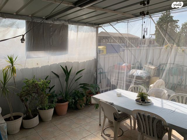 דירת גן, שדרות מיכה רייסר 10, גני אביב, לוד