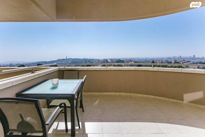 דירה, בר כוכבא, הגבעה הצרפתית, גבעת שפירא, ירושלים