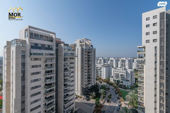 דירה, נאות רבין, יבנה