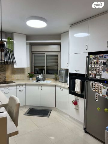 דירה, פנחס אילון, קרית אילון, חולון