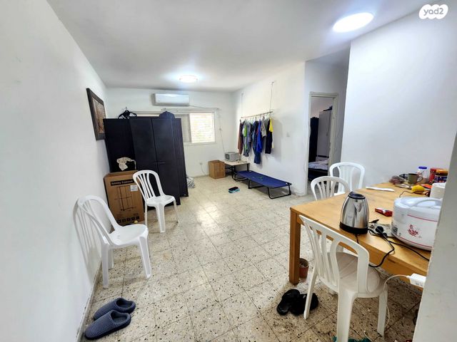 דירה, אורן, החורש, חריש