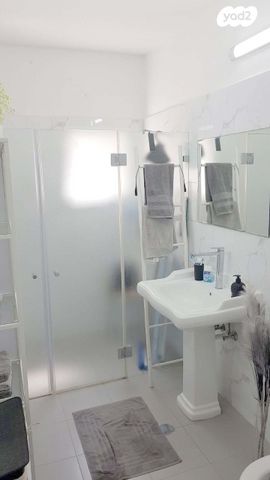 דירה, עגנון, דרום מערב ותיק, בת ים