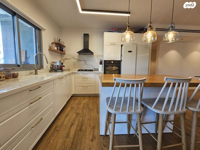 דירה, לאה גולדברג 4, גדרה מזרח, גדרה