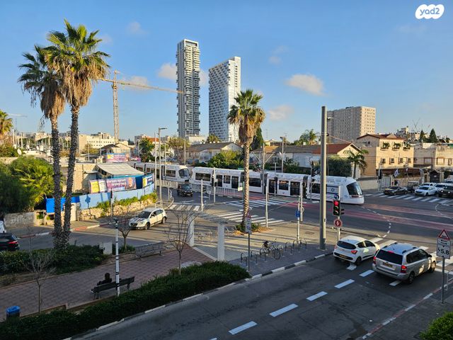 דירה, שדרות בר אילן 6, לב העיר, בת ים