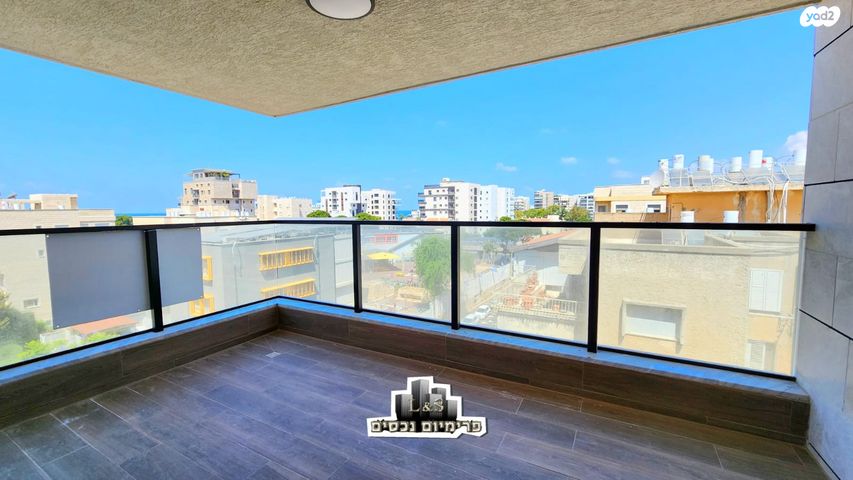 דירה, דוד רמז, עיר, מרכז העיר, נהריה