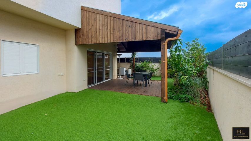 דו משפחתי, הגפן, עתלית