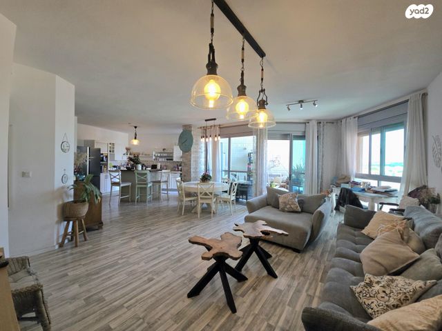 דירה, טווס, רמות מנחם, הוד השרון