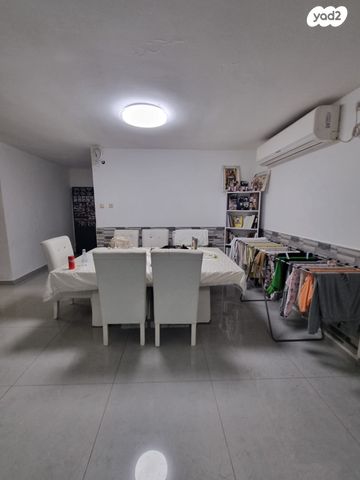 דירה, זכריה, גבעת ציון, אשקלון