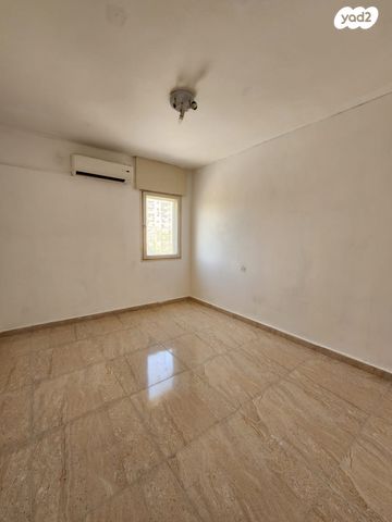 דירה, קפריסין, שכונה ה', באר שבע