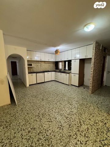 דופלקס, כלניות 1, נווה זית, לוד