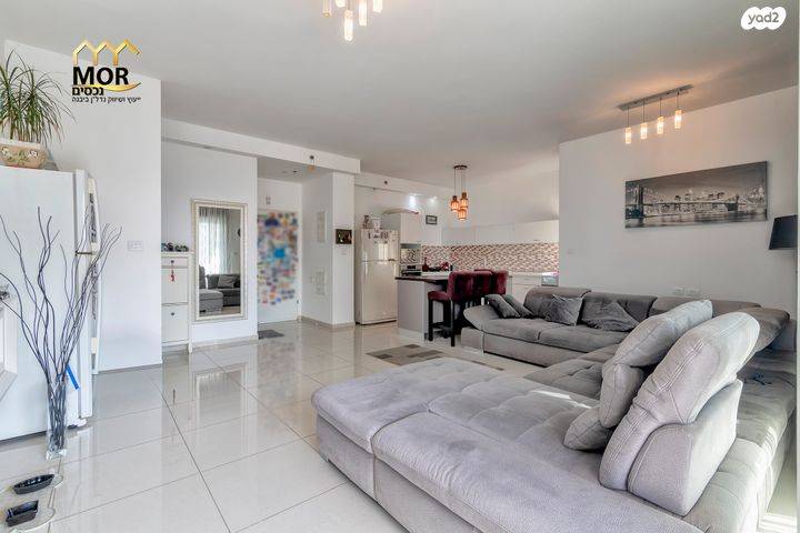 דירה, נאות רבין, יבנה