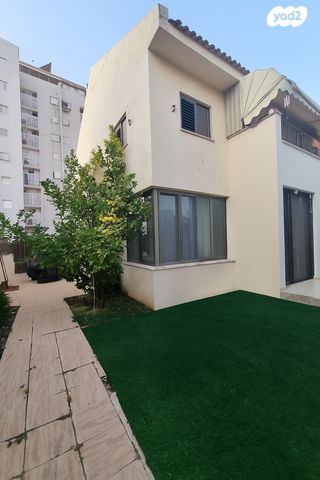 דו משפחתי, רפי וקנין 6, נווה אליעזר וכפר שלם מזרח, תל אביב יפו