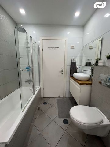 דירה, משה קהירי, רמות הרכס, באר שבע