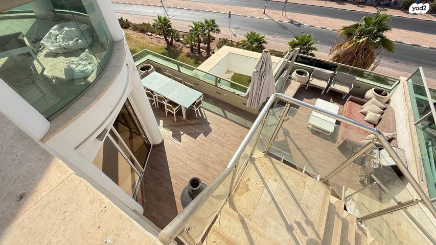 גג/ פנטהאוז, טופז, צופית תחתית, אילת