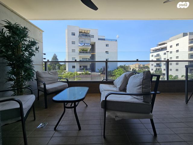 דירה, לאה גולדברג 4, גדרה מזרח, גדרה