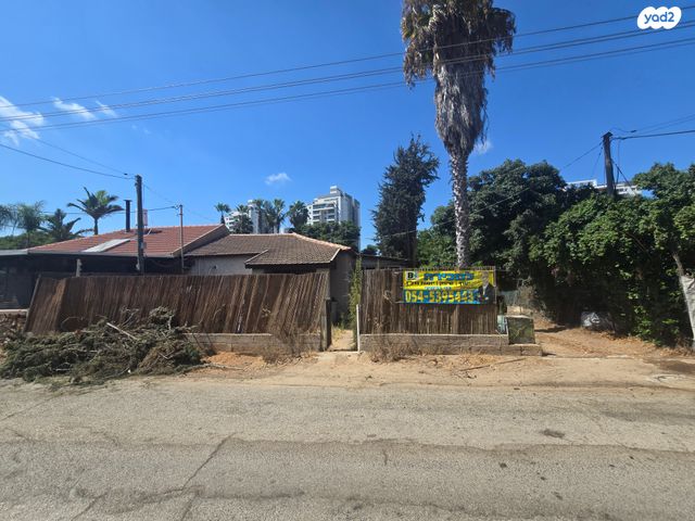 דו משפחתי, הרימונים, בית אליעזר, חדרה