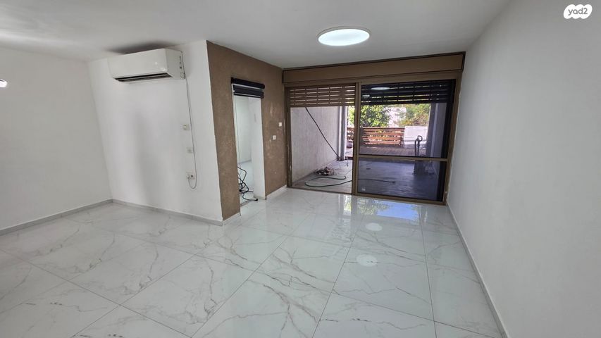 דירה, ששת הימים, הראשונים, שלומי