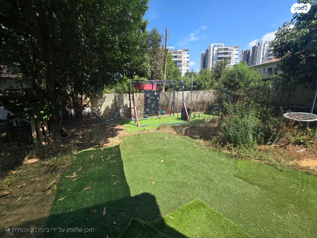 דו משפחתי, הרימונים, בית אליעזר, חדרה