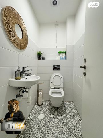 דירה, יצחק שמיר, נווה שרון / שער העיר, נתיבות