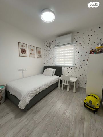 דירה, משה קהירי, רמות הרכס, באר שבע