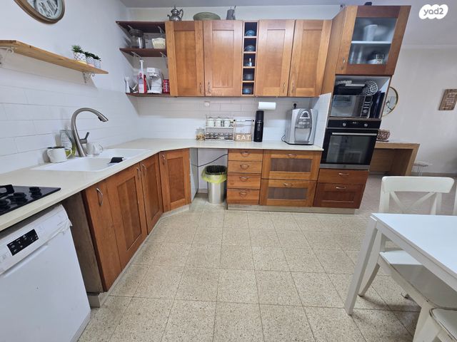 דירה, מצפה נבו, מצפה נבו, מעלה אדומים