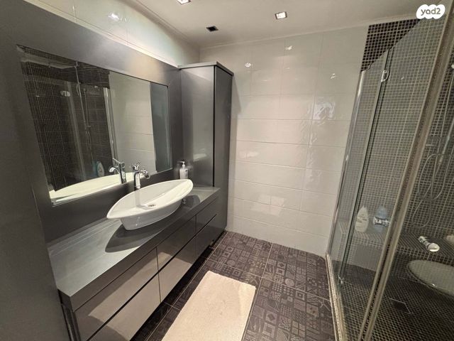 גג/ פנטהאוז, טופז, צופית תחתית, אילת