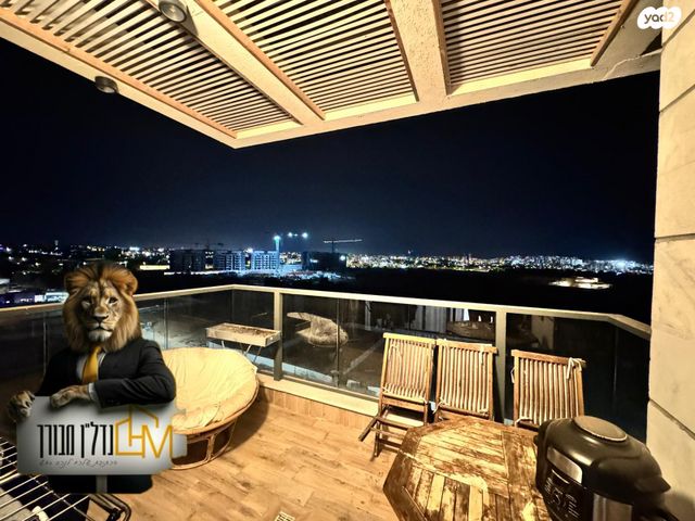 דירה, יצחק שמיר, נווה שרון / שער העיר, נתיבות