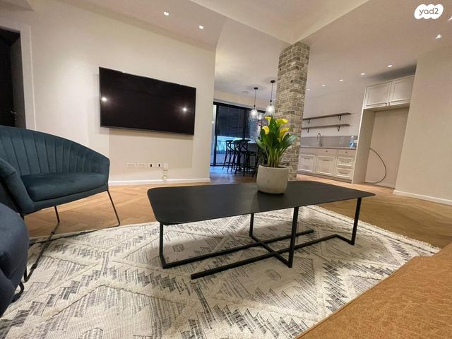 אנטוקולסקי 