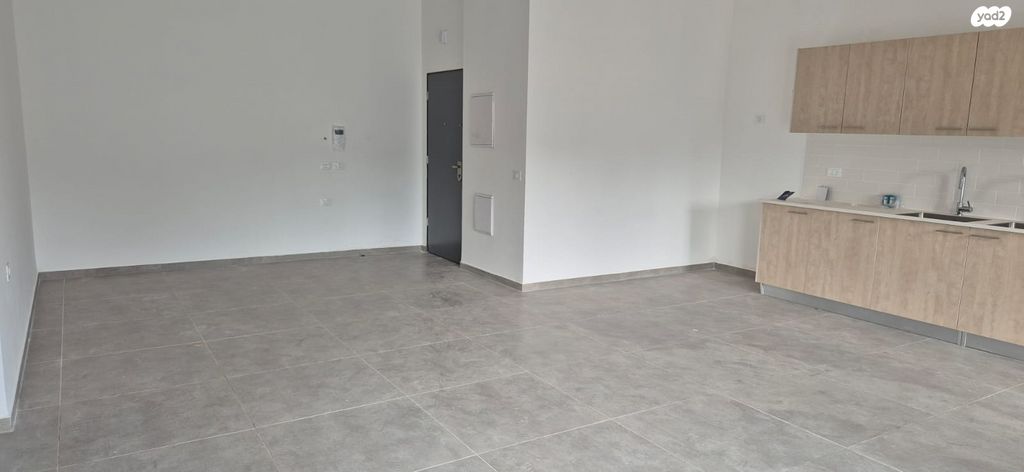 דירת גן, יצחק שמיר, עפולה